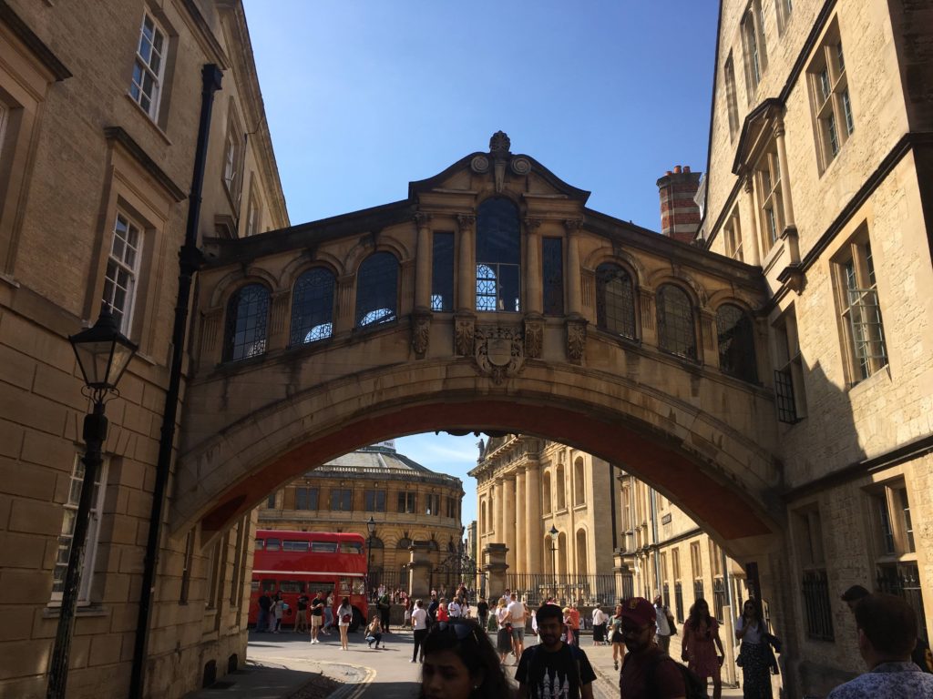 bridge of sighs in oxford