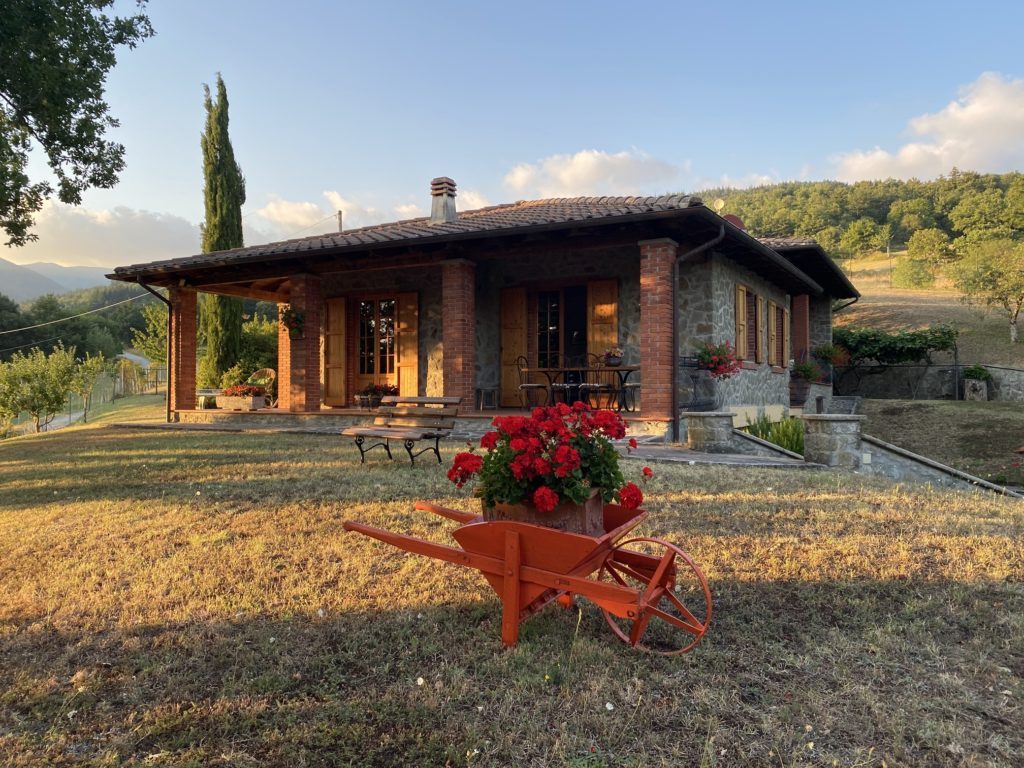 airbnb tuscany