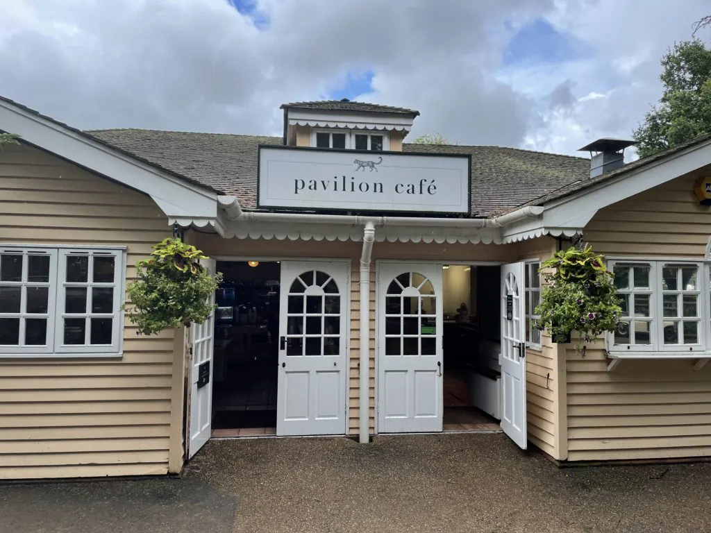 REVIEW - Howletts Wildlife Park. Pavilion cafe at Howletts Zoo