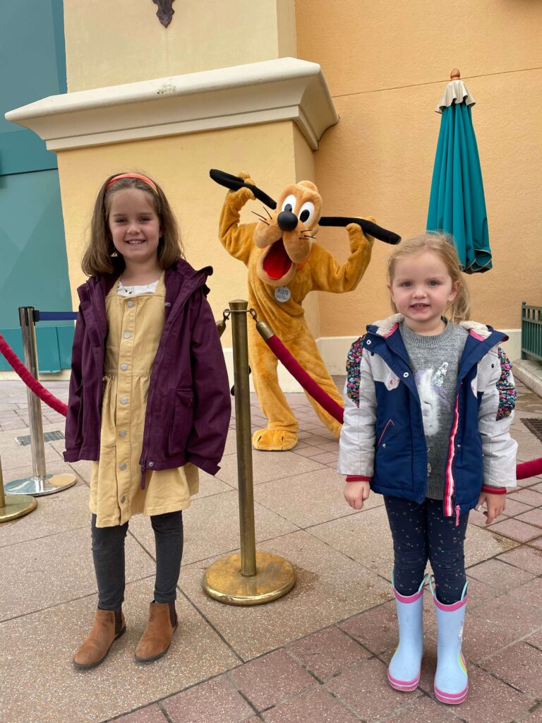 a photo with Goofy 